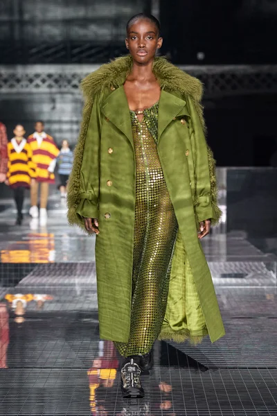 Look 85